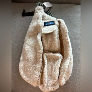 NWT Kavu Cream Sherpa Crossbody Mini Bag with Tan Accents